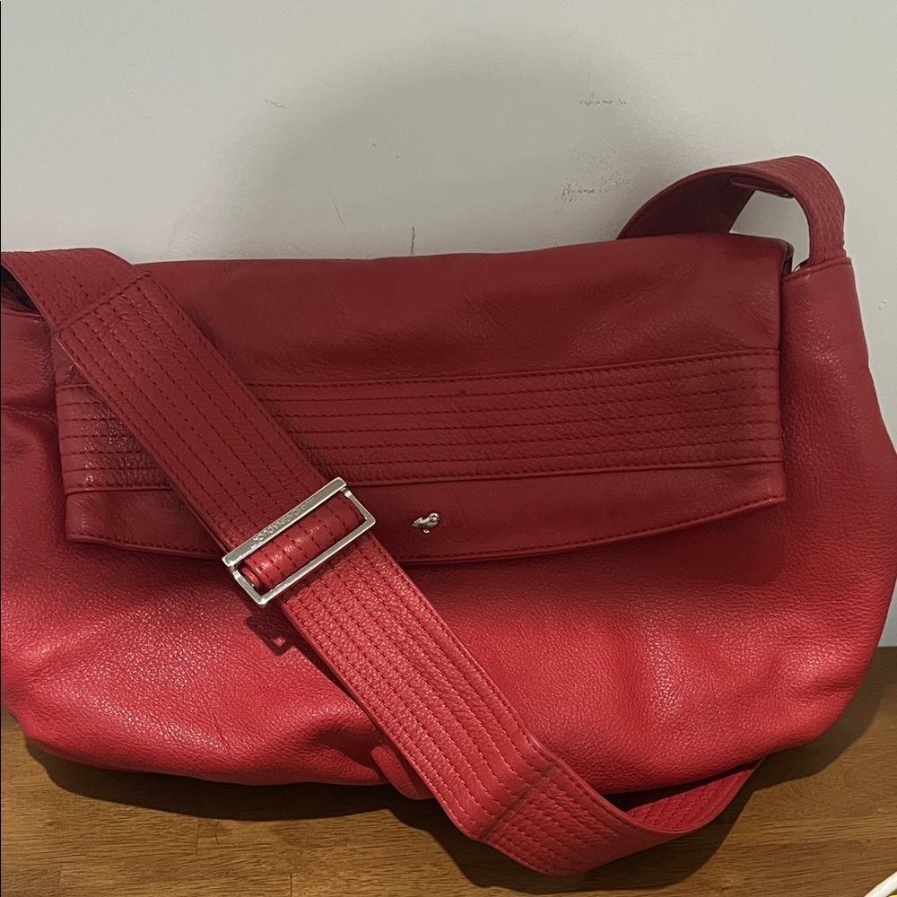 Elegant Mandarina Duck Red Leather Crossbody Bag - Picture 12 of 12